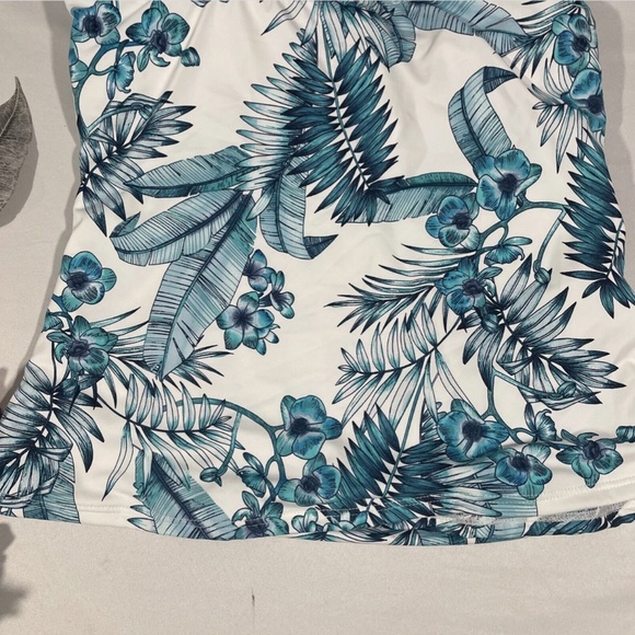 NWT LA BLANCA [ 4 ] Tranquility Palm‎ Ruffle Tankini Top in Aquamarine - Picture 9 of 10